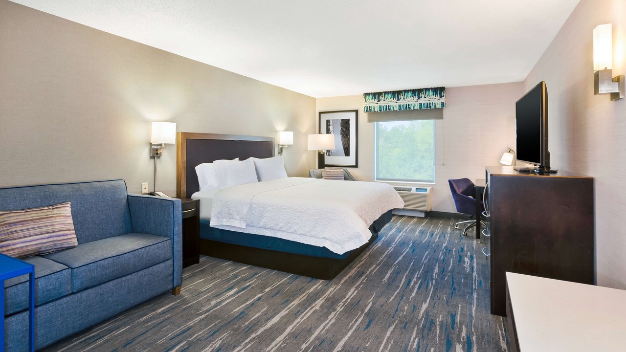 Photo of Bedroom in Flint