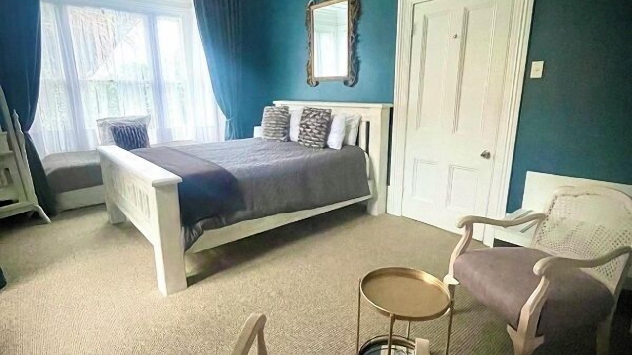 Photo of Others in Mount Eden