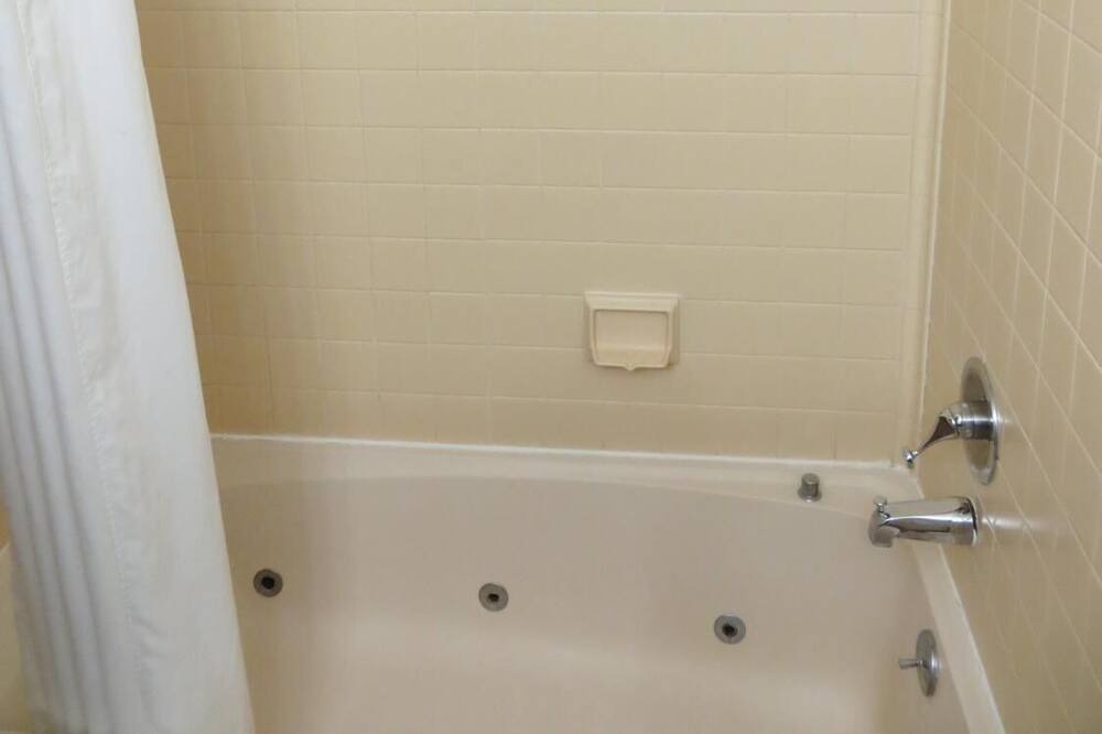Photo of Bathroom in Green River