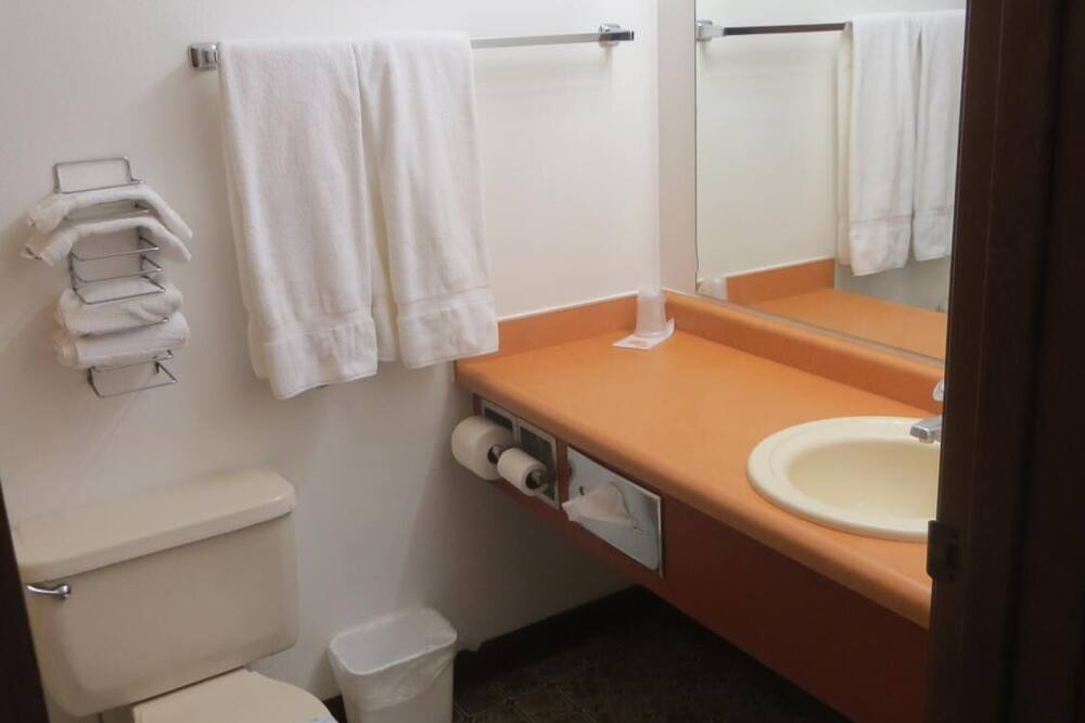 Photo of Bathroom in Green River