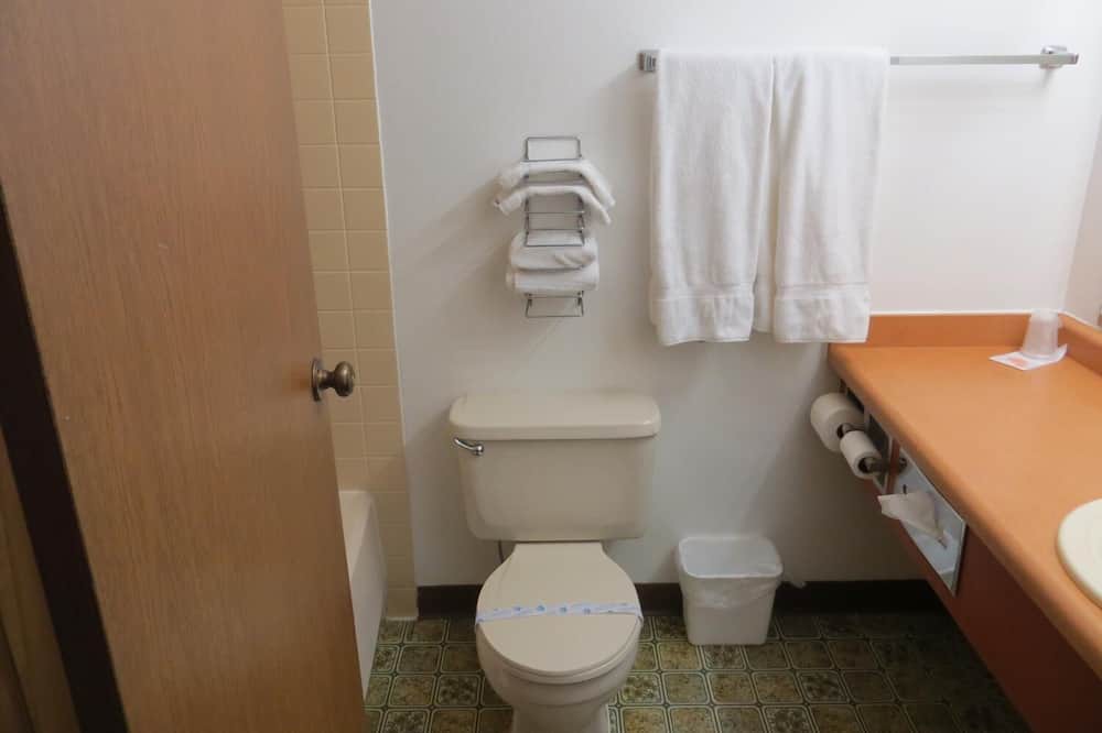 Photo of Bathroom in Green River