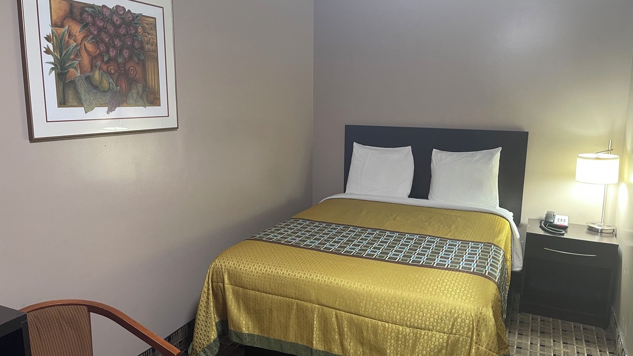Photo of Bedroom in Edgewood