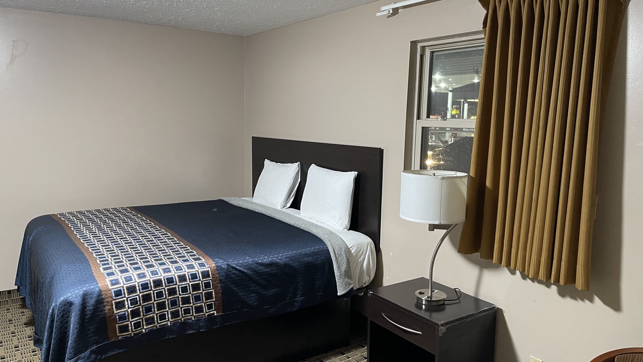 Photo of Bedroom in Edgewood