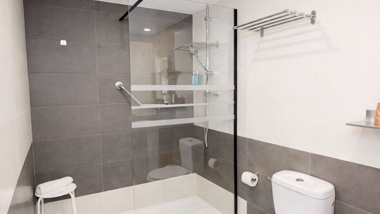 Photo of Bathroom in Cunit