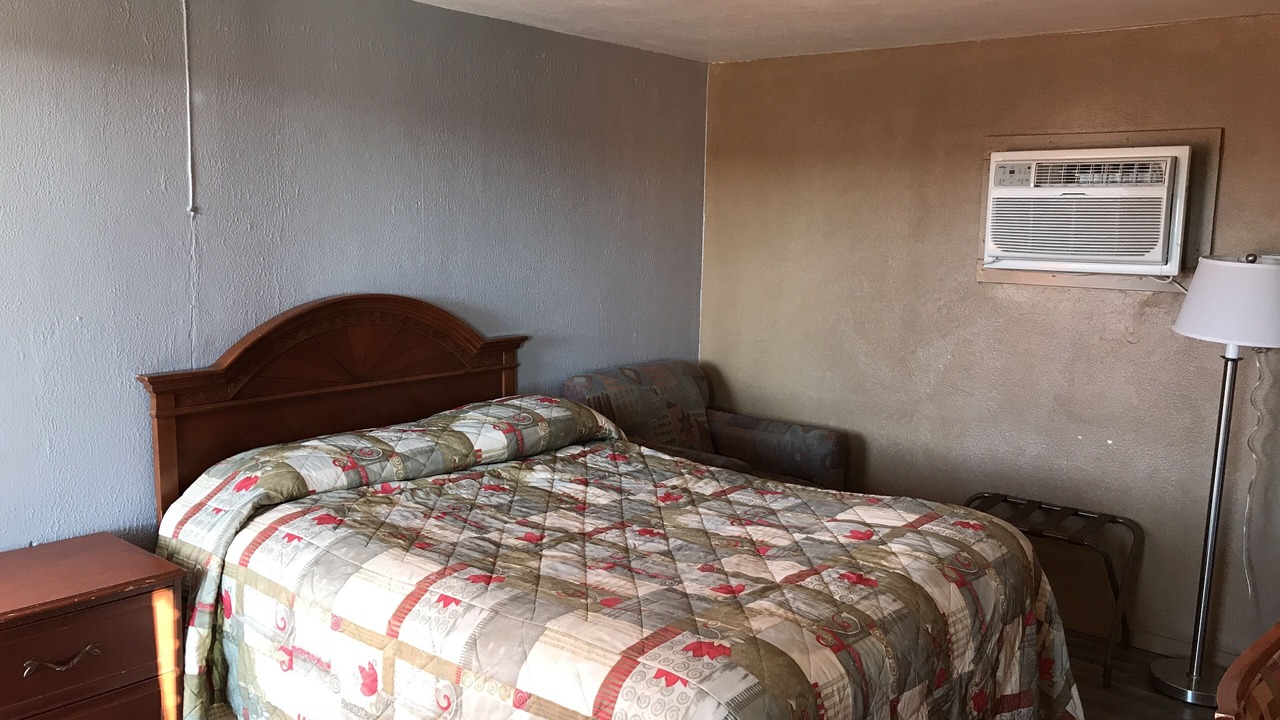 Photo of Bedroom in El Dorado Springs
