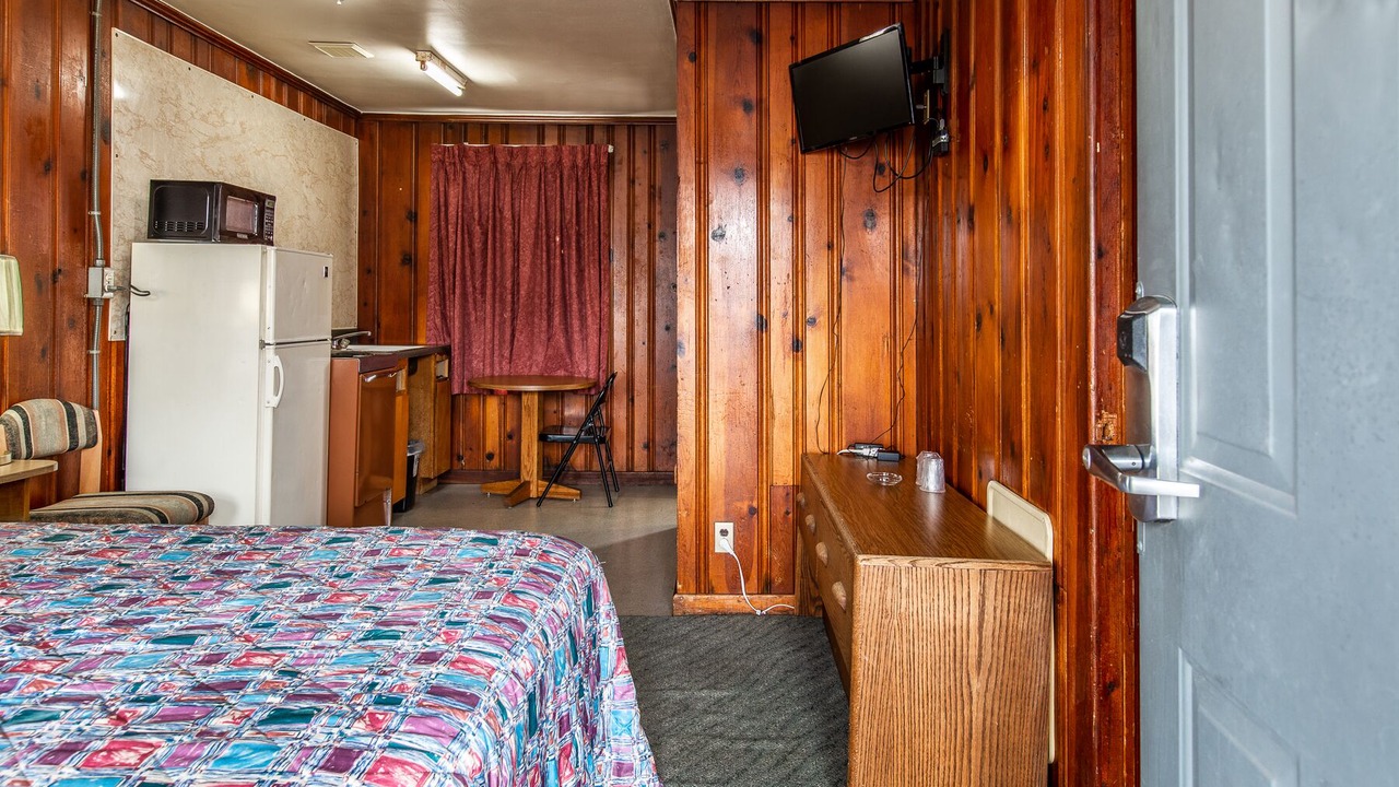 Photo of Bedroom in West Eugene