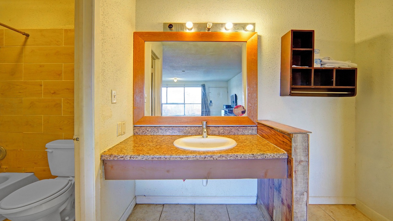 Photo of Bathroom in Flatonia