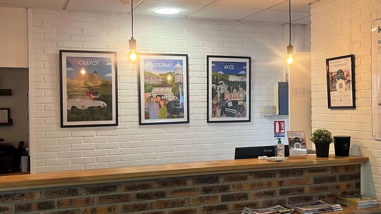 Photo of Others in Epernay