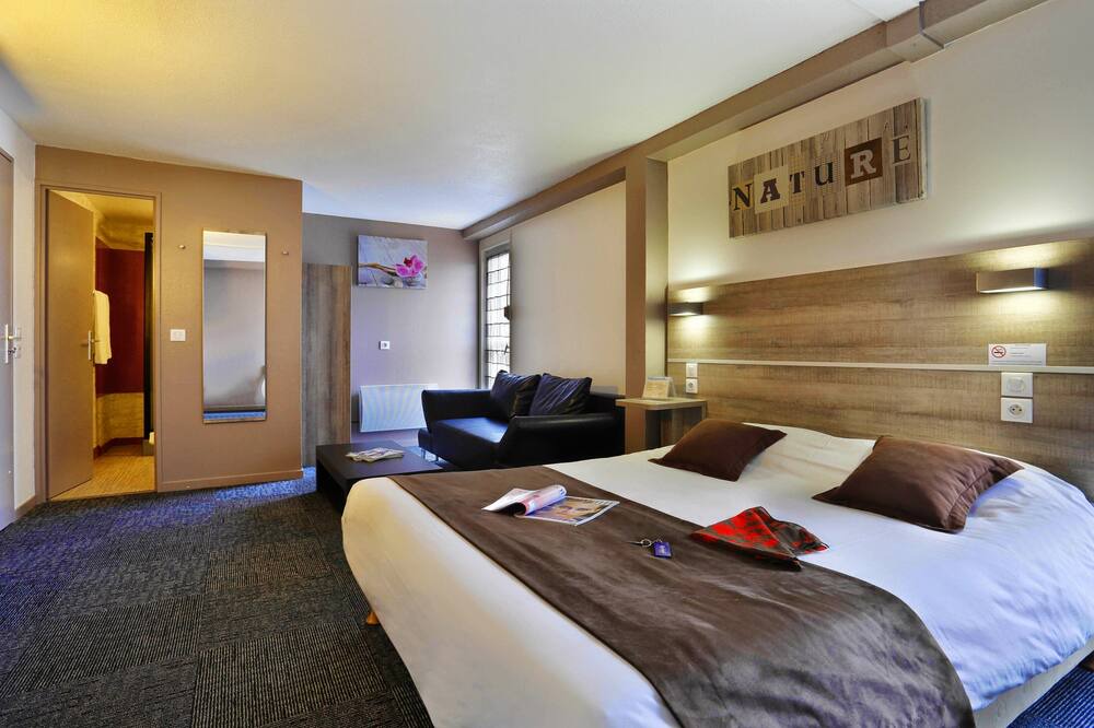 Photo of Bedroom in Montauban