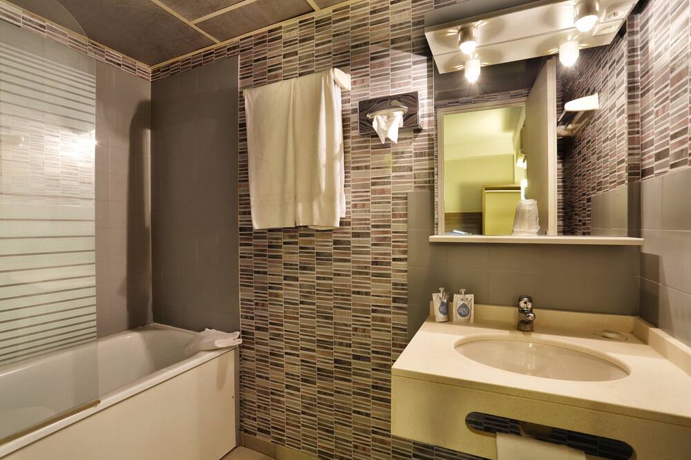 Photo of Bathroom in Montauban