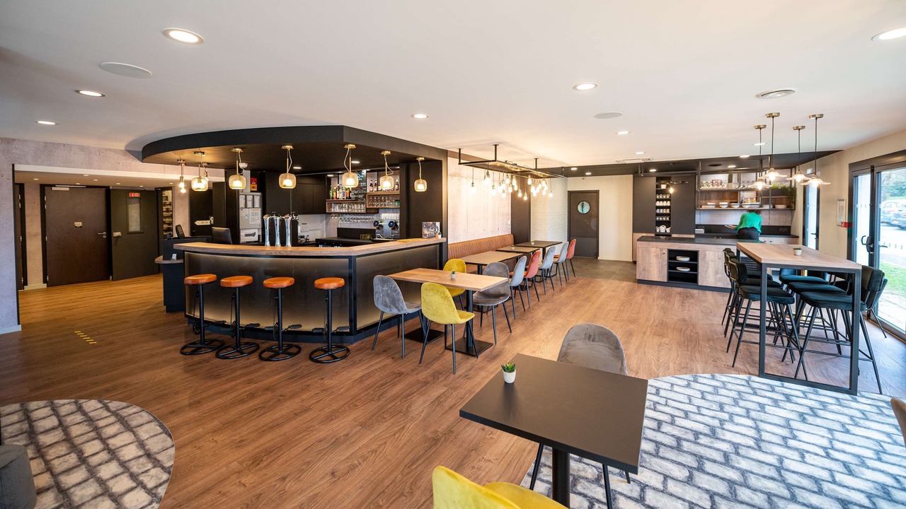 Photo of Others in Laval