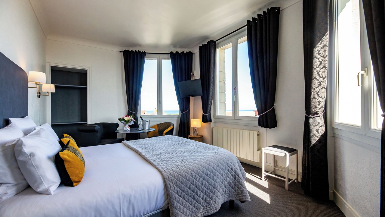 Photo of Bedroom in Ouistreham