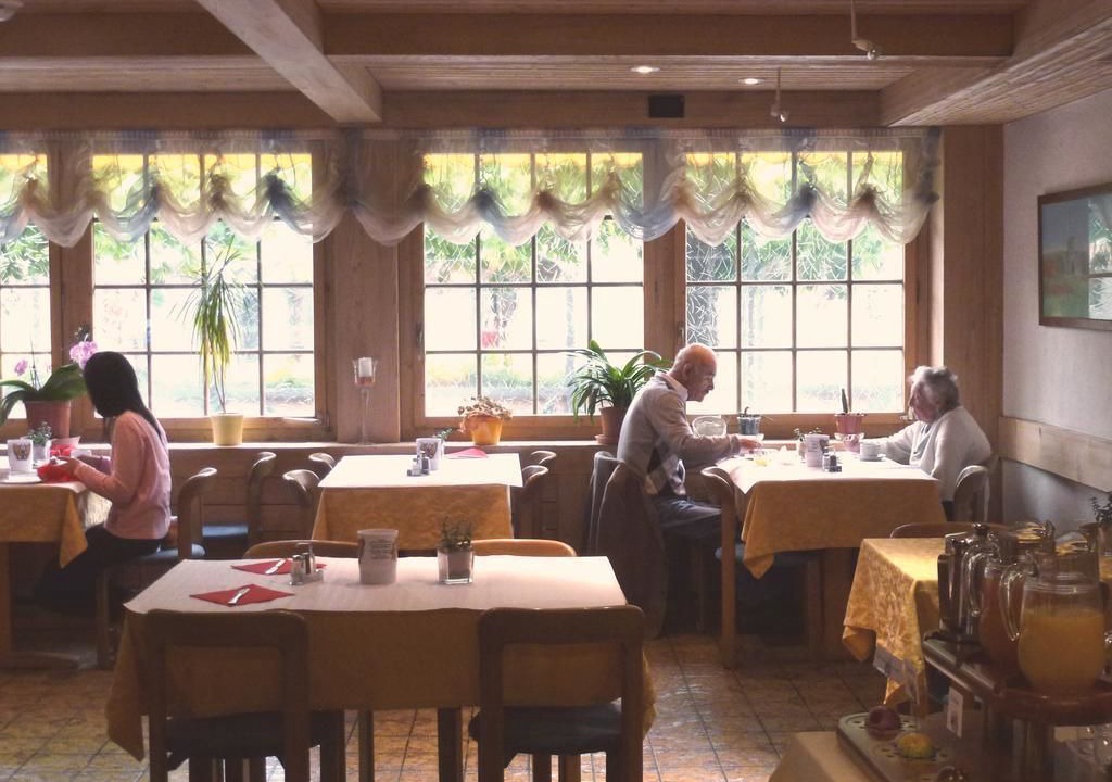 Photo of Others in Unterseen