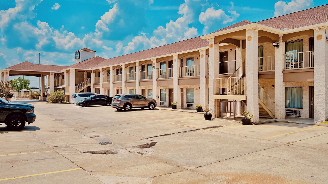 Photo of Outdoor in Magnolia