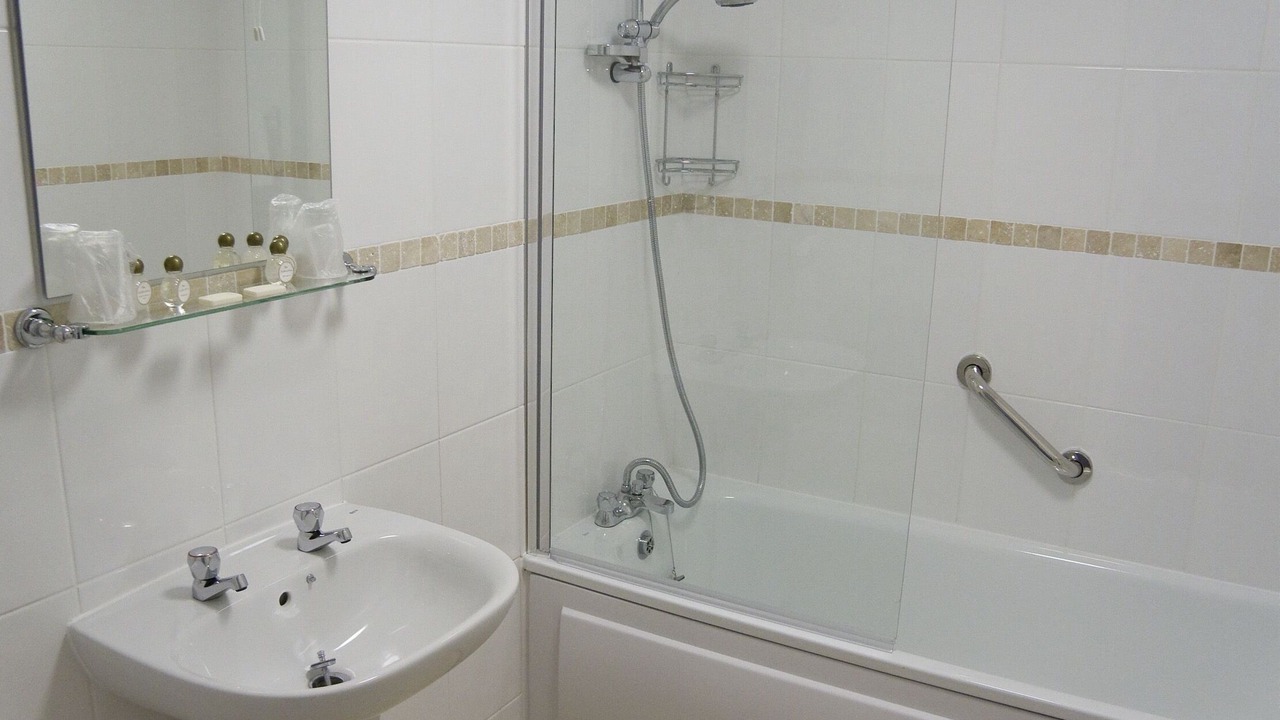 Photo of Bathroom in Galmpton