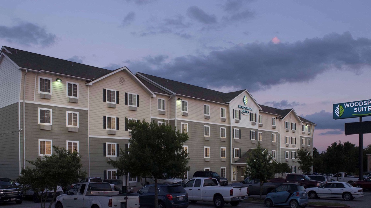 Photo of Outdoor in McNeil