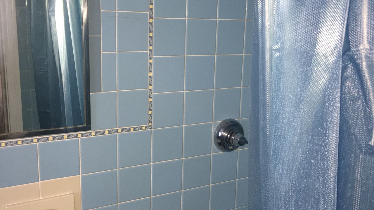 Photo of Bathroom in Niagara Falls
