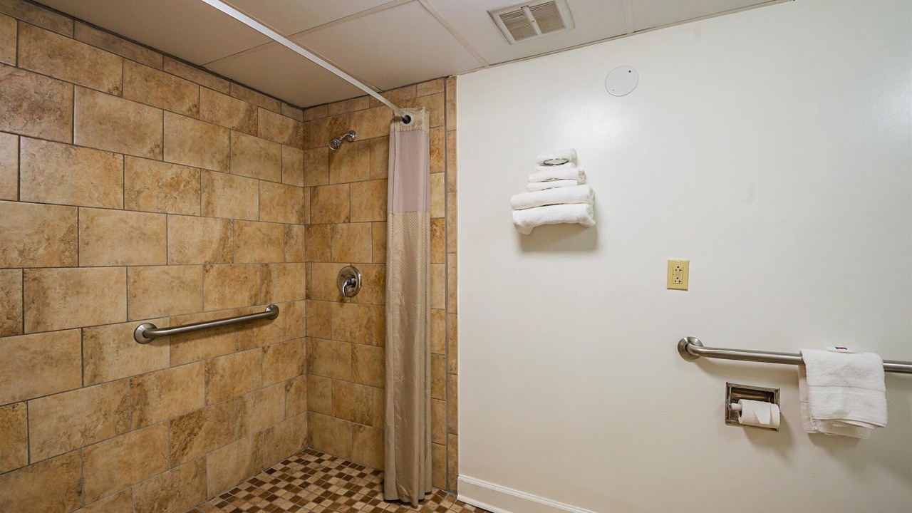 Photo of Bathroom in Perry