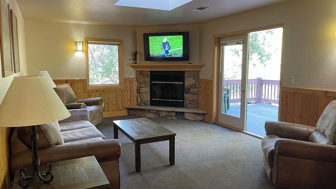 Photo of Bedroom in Mount Shasta