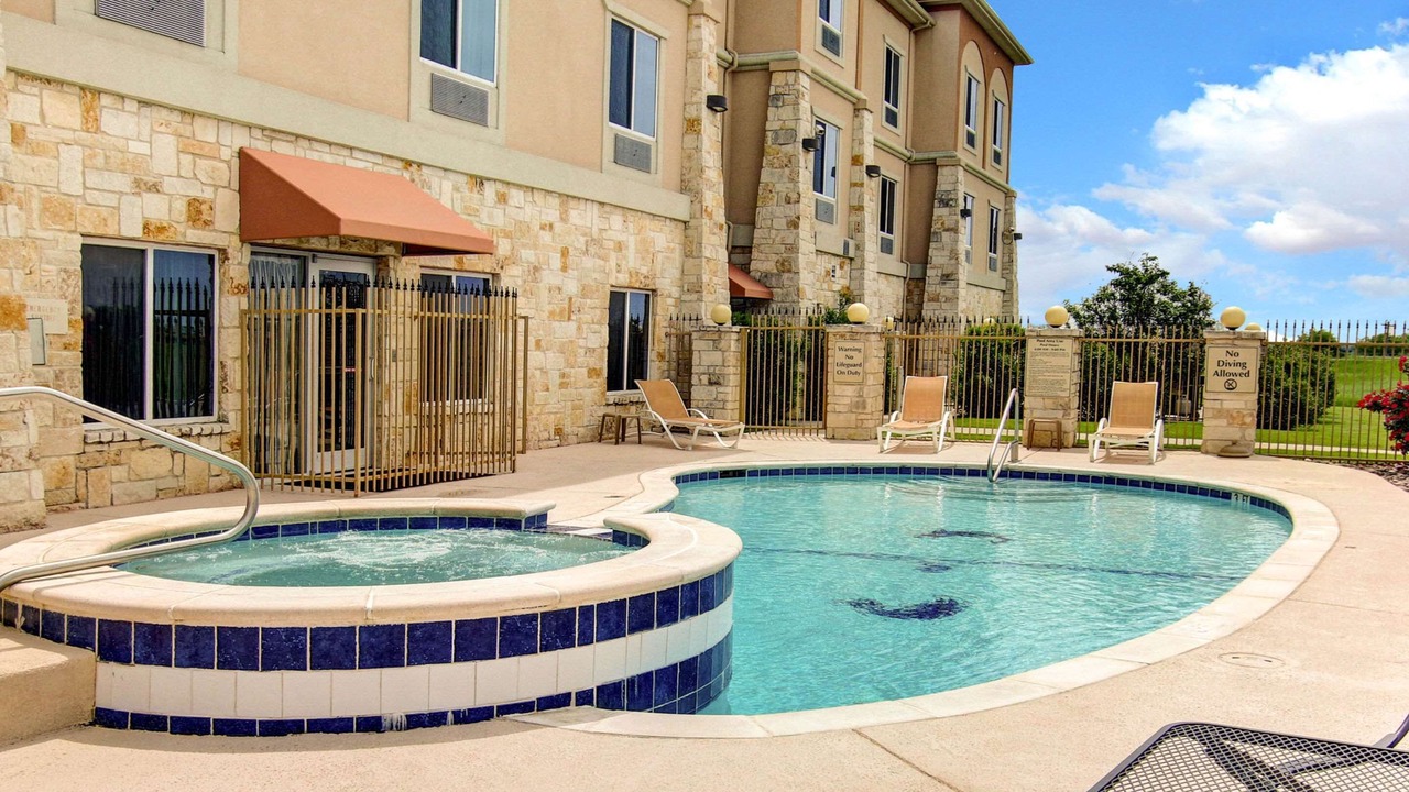 Photo of Outdoor in Alvarado