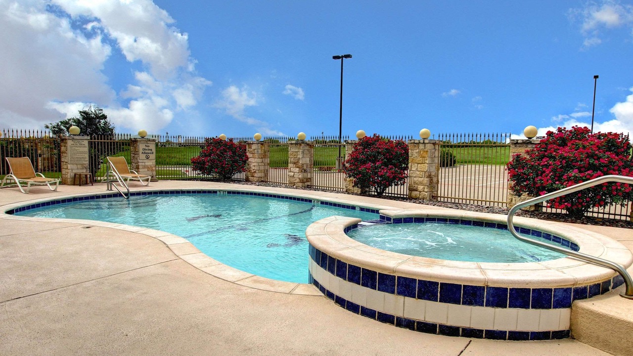 Photo of Outdoor in Alvarado