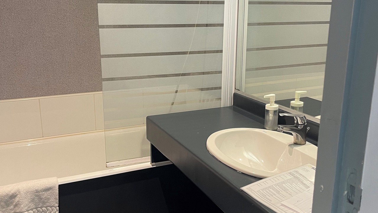 Photo of Bathroom in Sebazac-Concoures