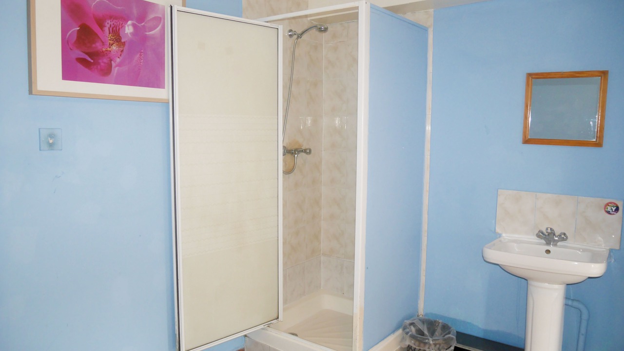 Photo of Others in Kensal Green