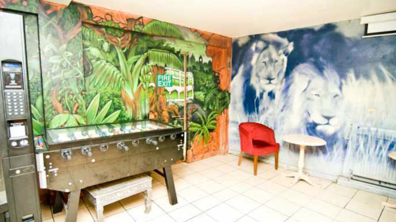 Photo of Others in Kensal Green