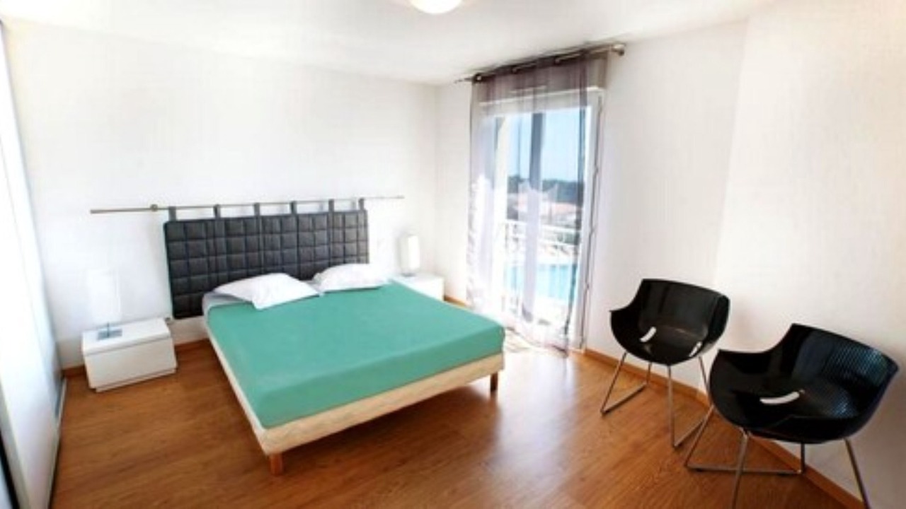 Photo of Others in Signes