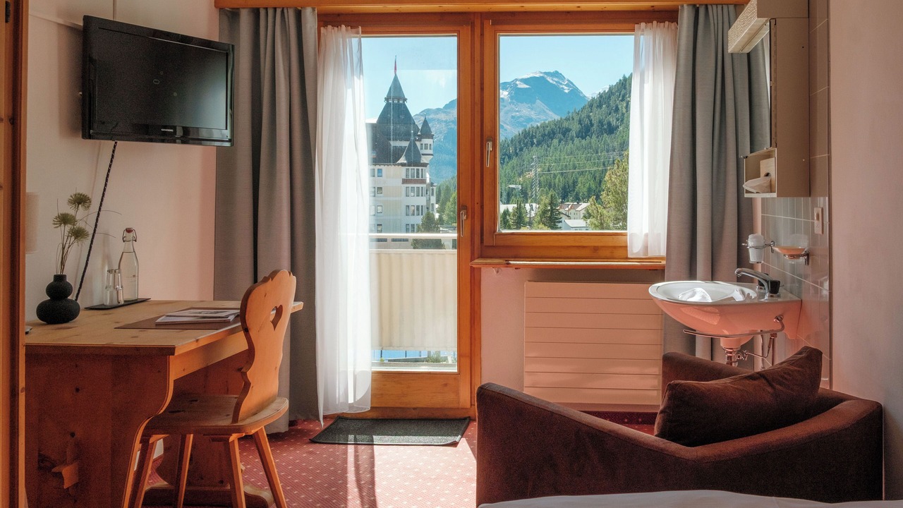 Photo of Bedroom in Pontresina