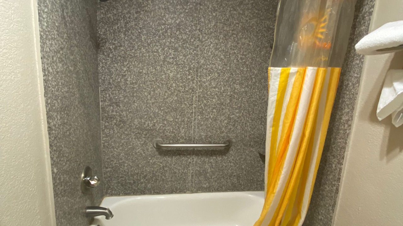 Photo of Bathroom in Jasper