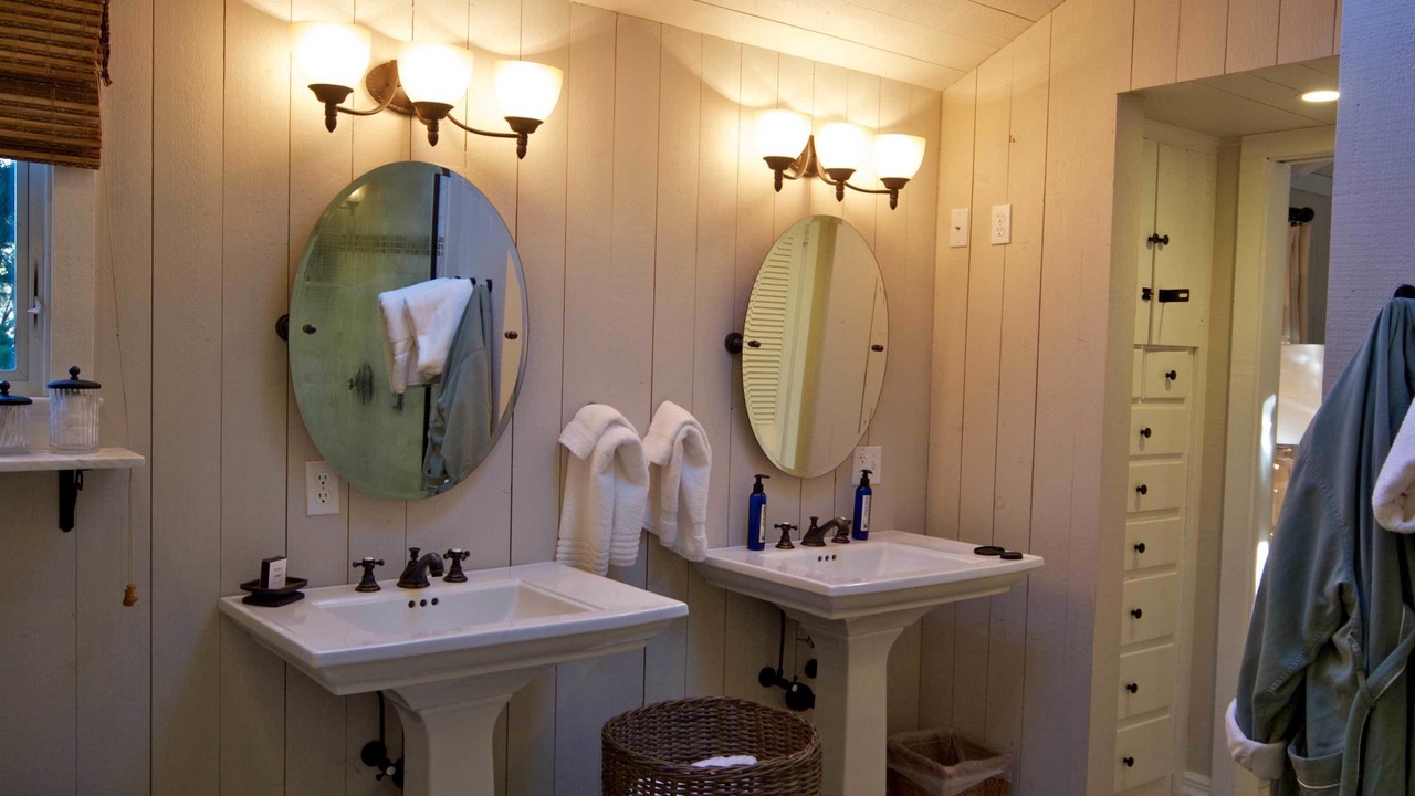 Photo of Bathroom in Village of East Hampton