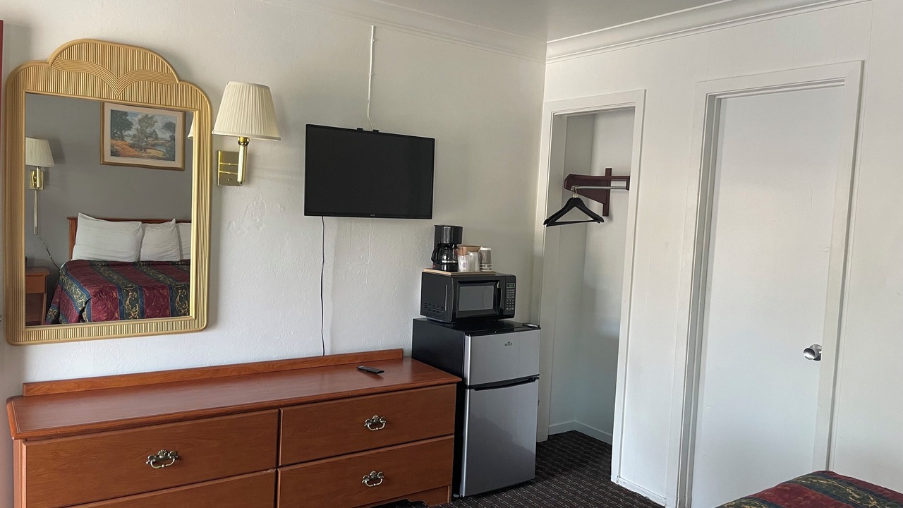 Photo of Bedroom in Willits