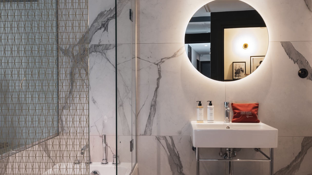 Photo of Bathroom in Val-de-Grace
