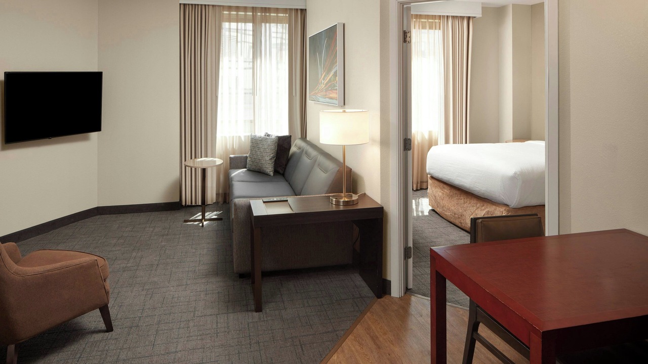 Photo of Bedroom in Court House