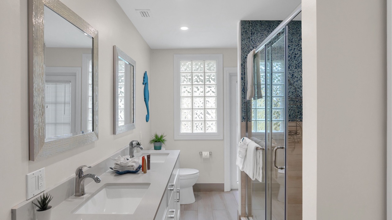 Photo of Bathroom in Tavernier