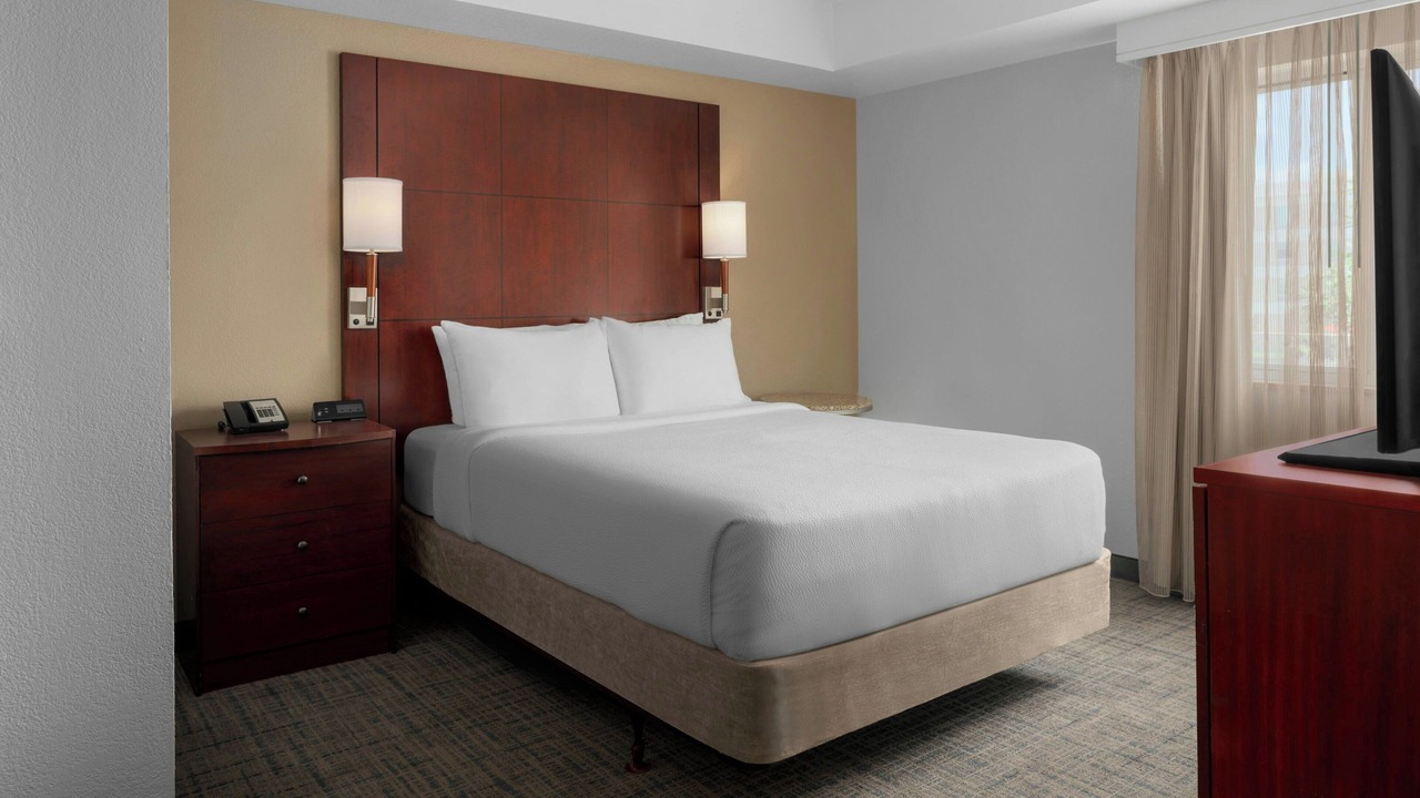 Photo of Bedroom in Far North Central