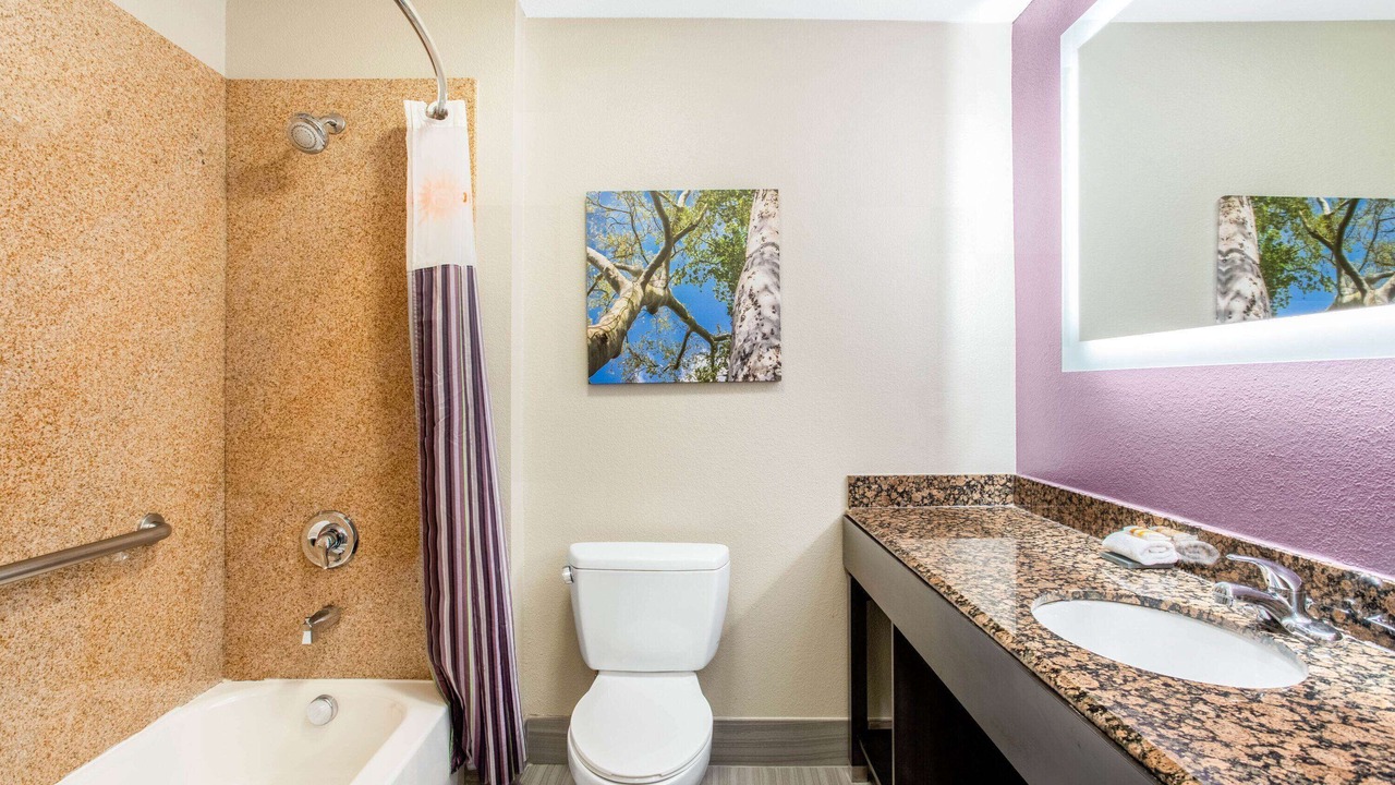 Photo of Bathroom in Hillsboro