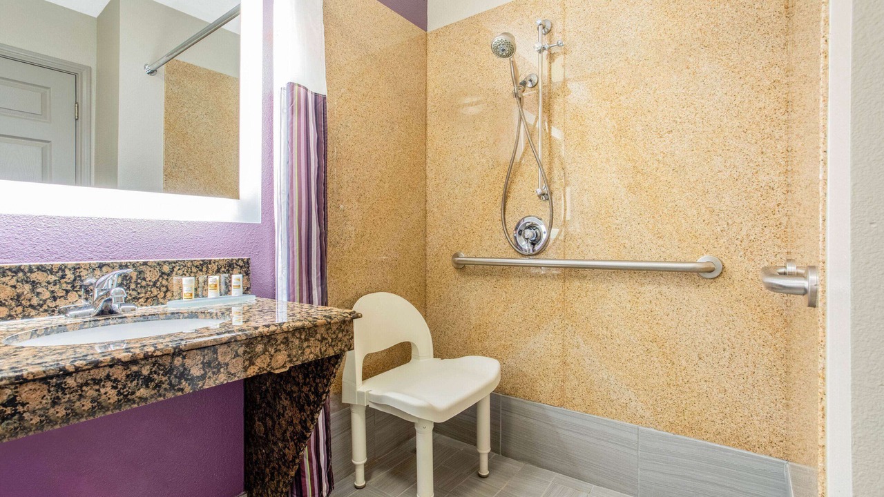 Photo of Bathroom in Hillsboro