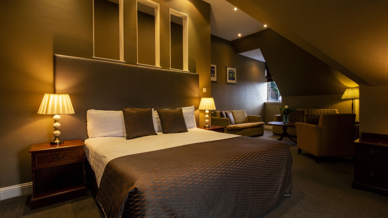 Photo of Others in Pollokshields