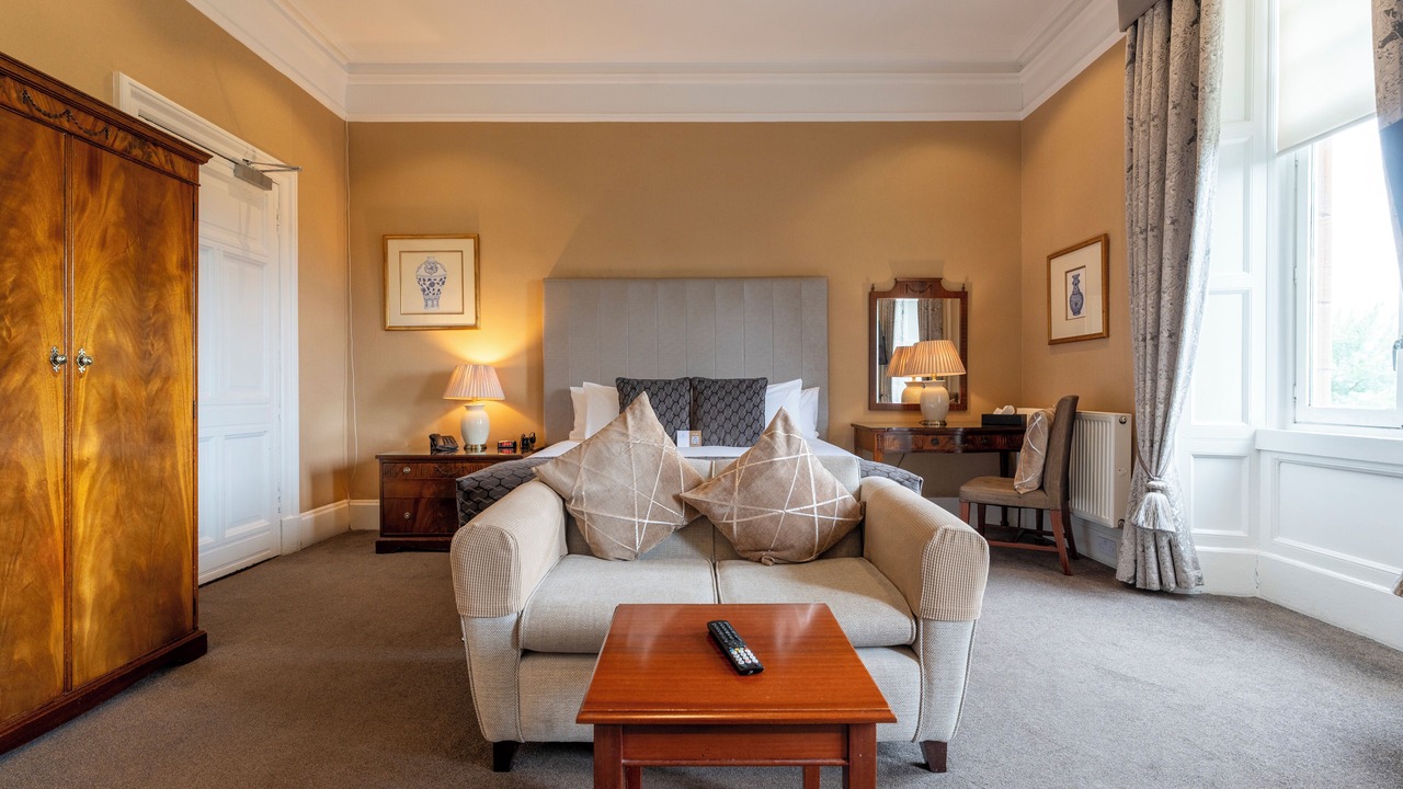 Photo of Others in Pollokshields