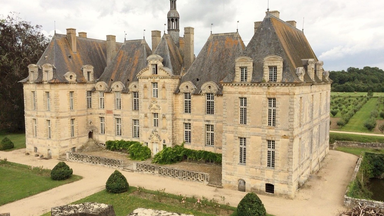 Photo of Bedroom in Saint-Loup-Lamaire