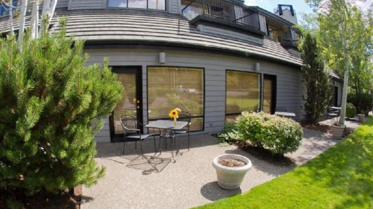 Photo of Outdoor in Southern Crossing