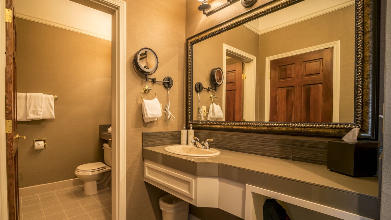 Photo of Bathroom in Southern Crossing