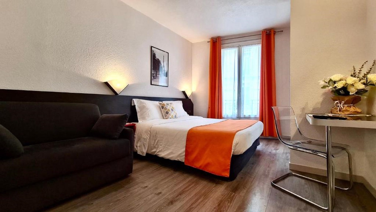 Photo of Kitchen in Republique–Point-du-Jour