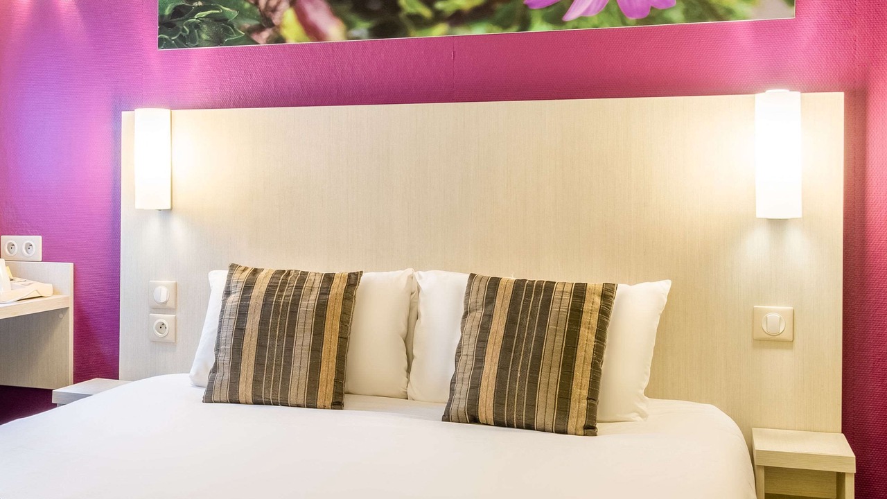 Photo of Others in Olivet