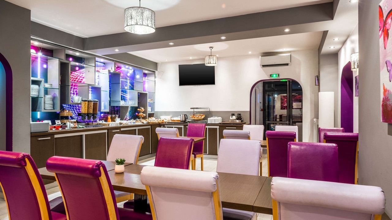 Photo of Others in Olivet