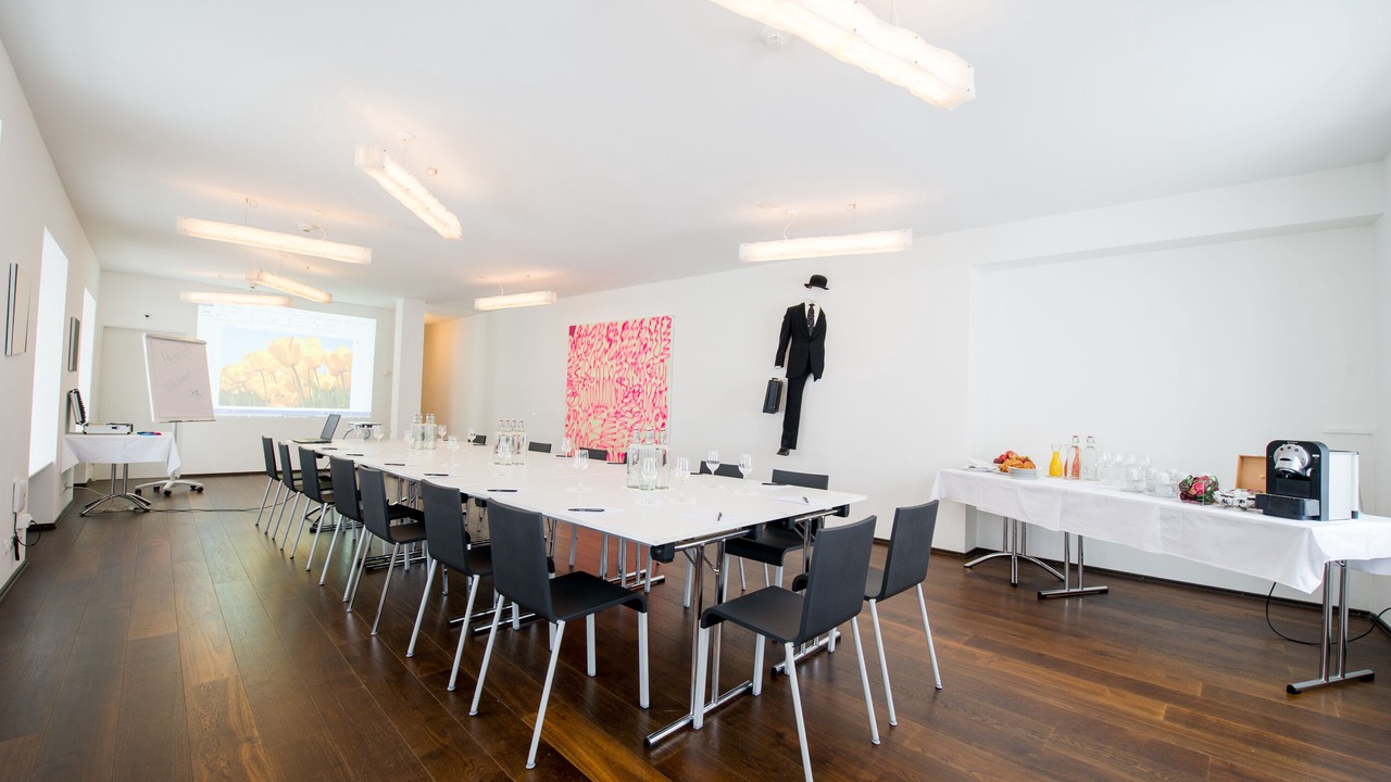 Photo of Others in Vorstadte