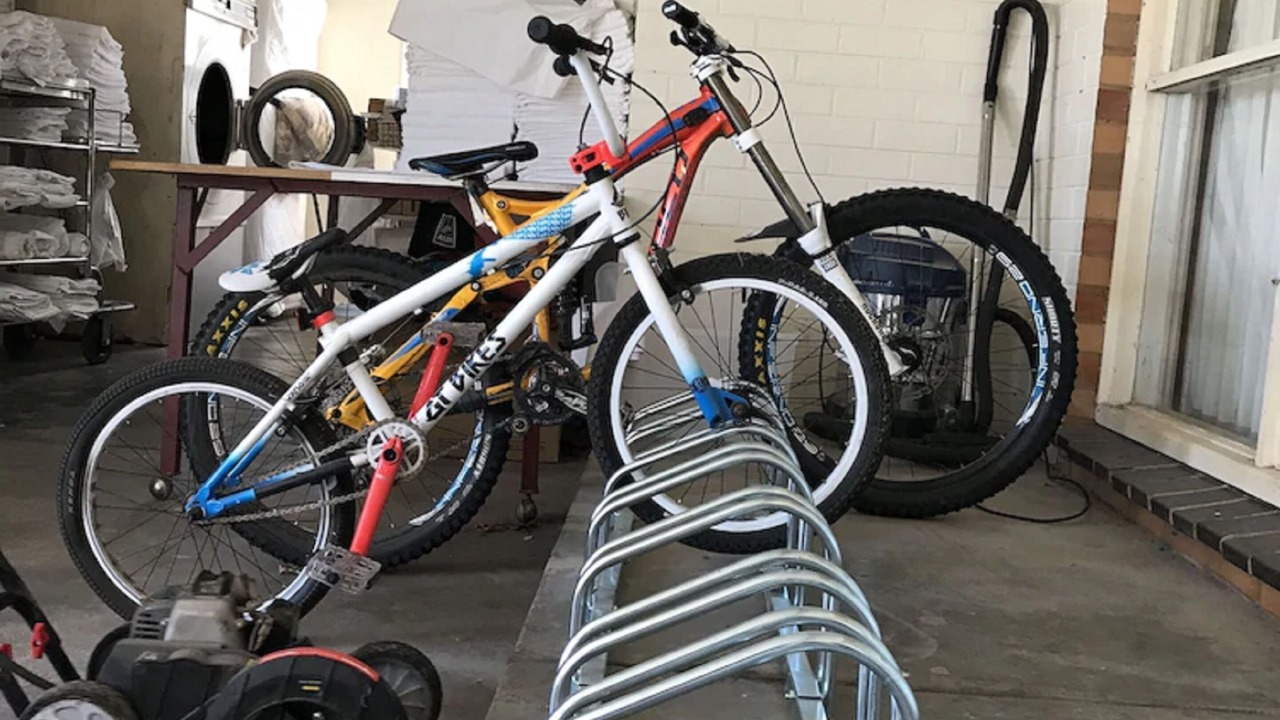 Photo of Others in Mansfield