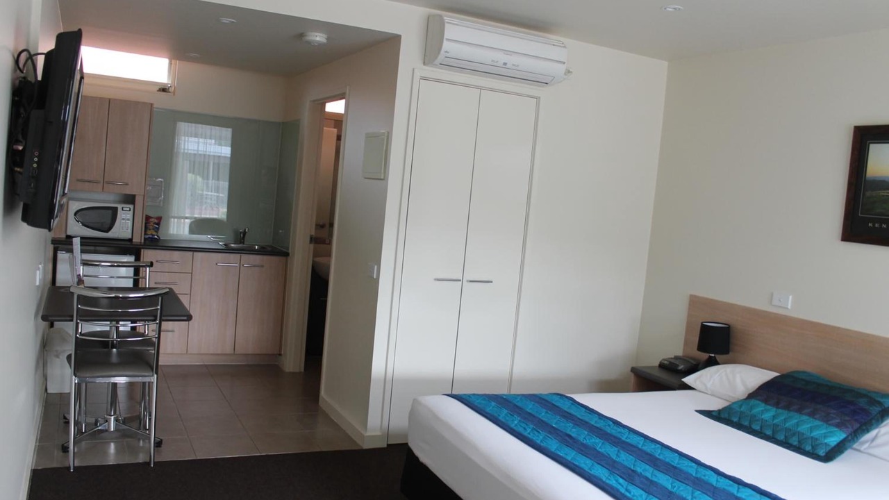 Photo of Others in Mansfield